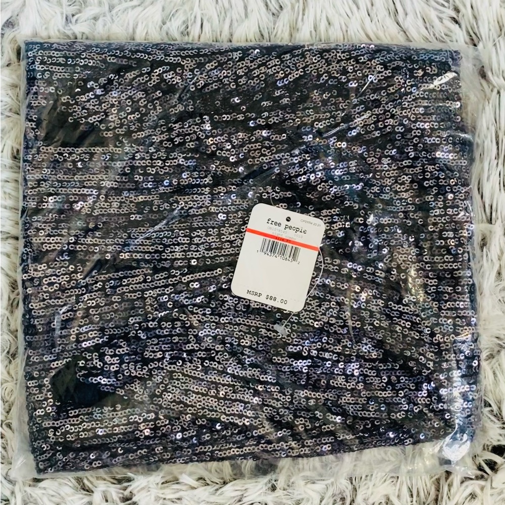 Free People Gold Rush Mini NWT - Picture 2 of 9